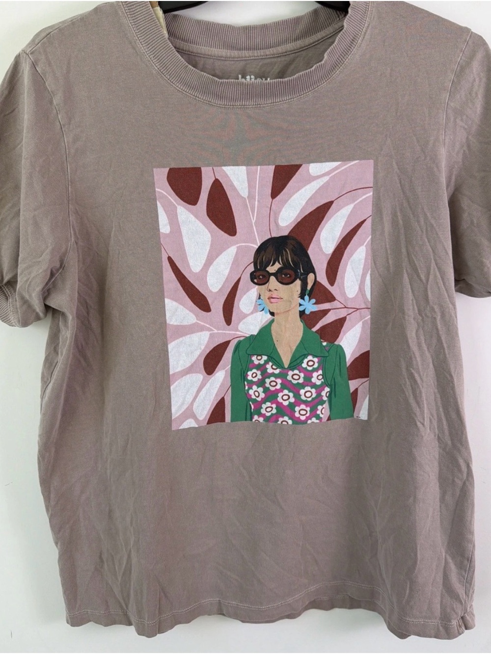 Bijou Karman Women's Taupe Graphic Print Art T-Shirt Tee Size XL